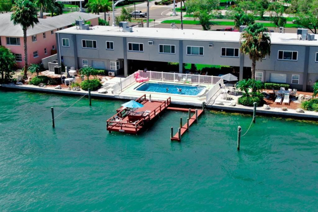 102-Tiny Treasure-Waterfront With Heated Pool Apartman St. Pete Beach Kültér fotó